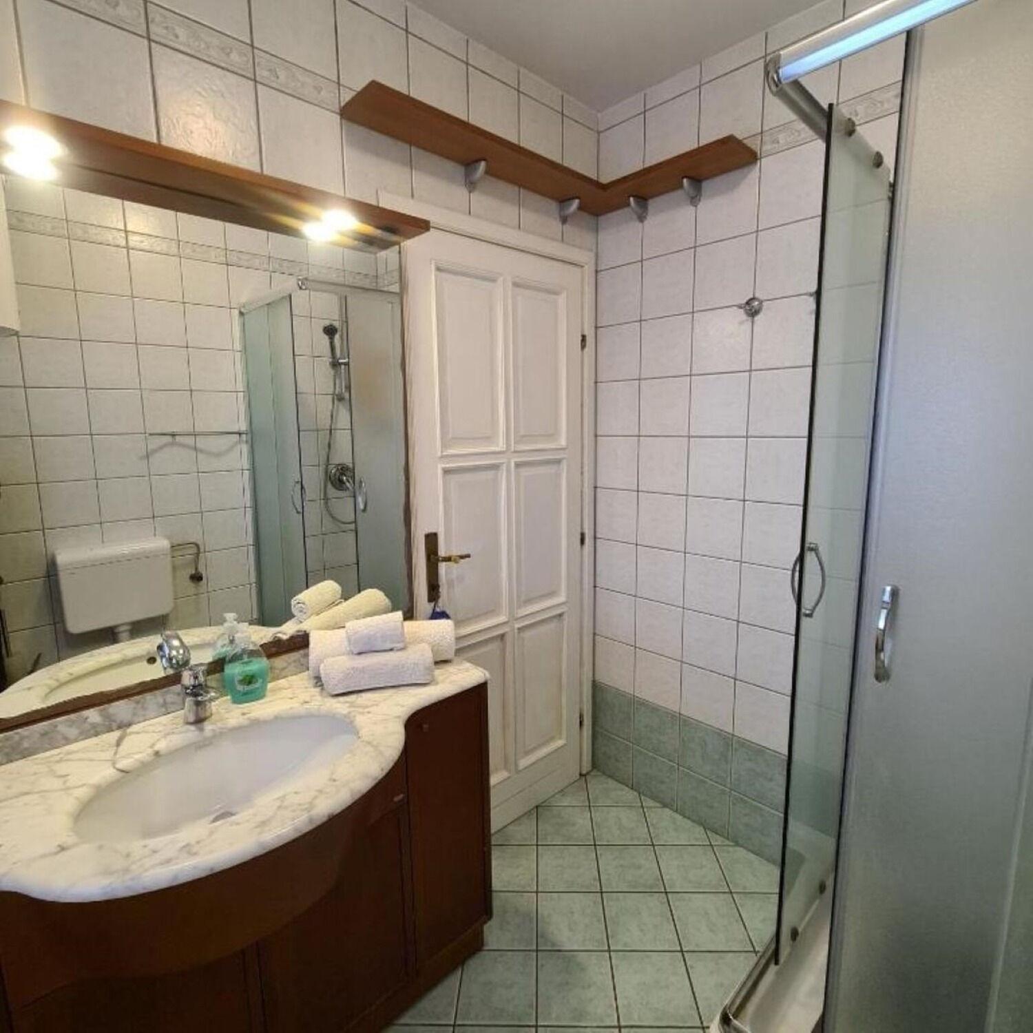 Apartments Berto - 500M To The Beach Ровинь Экстерьер фото