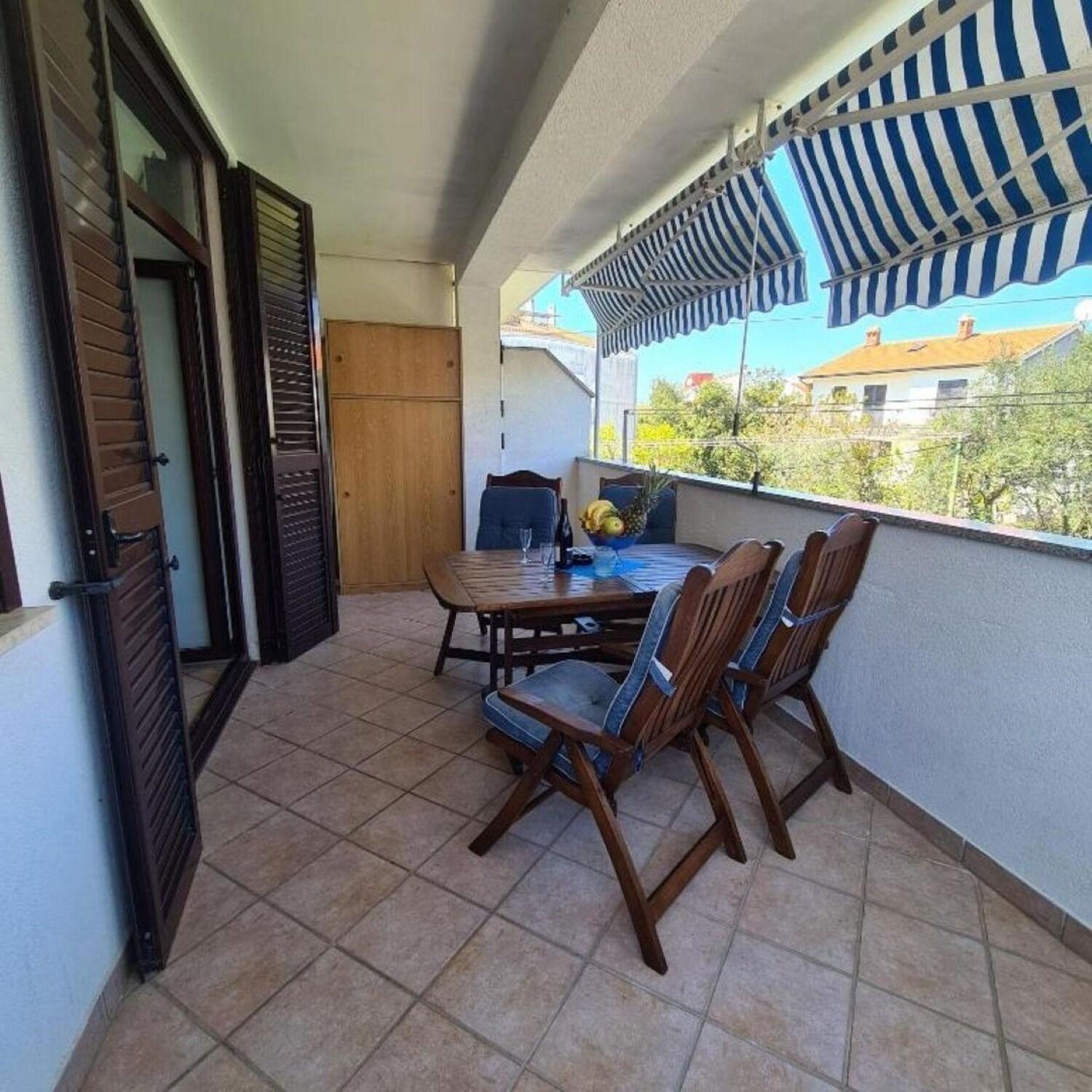 Apartments Berto - 500M To The Beach Ровинь Экстерьер фото